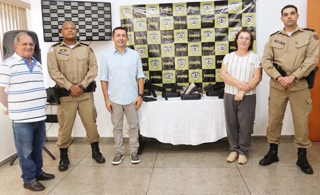 Itapagipe recebe fuzis e pistolas de última geração para a Polícia Militar por indicação do deputado Bosco