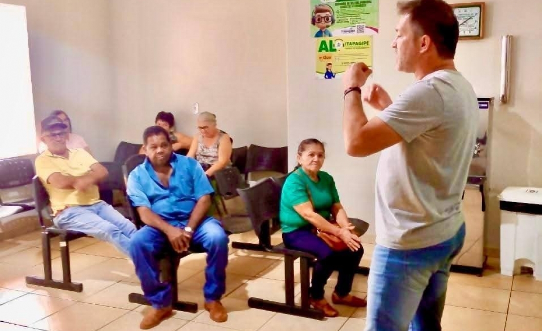 Prefeitura promove palestra sobre cuidados com próteses dentárias no PSF Nohad Andrade Maluf