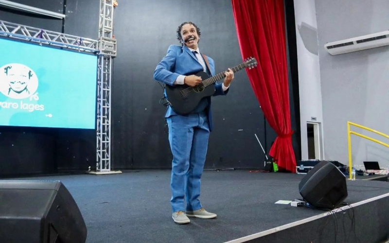 Parceria da Prefeitura com o Sindicato Rural garante show gratuito de Gilberto & Gilmar na quinta-feira da Expoita