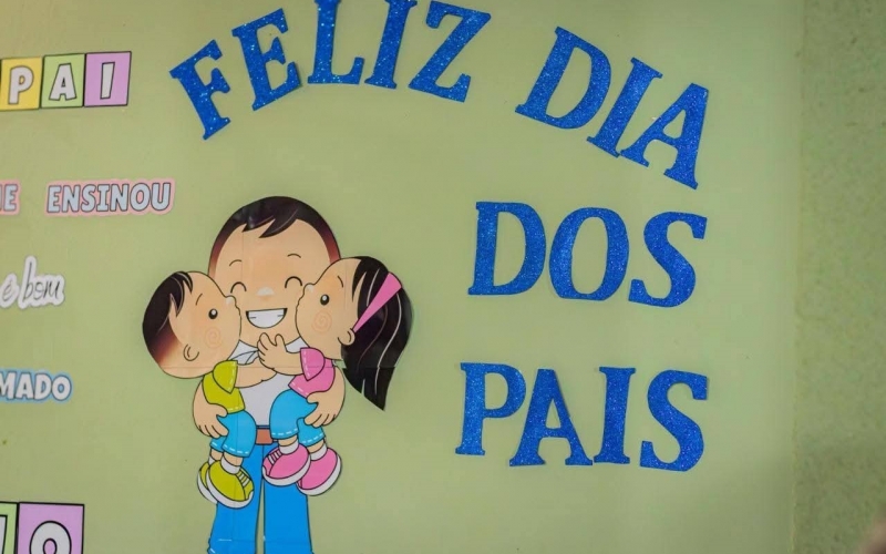 Escolas Municipais e CMEIs de Itapagipe celebram o Dia dos Pais