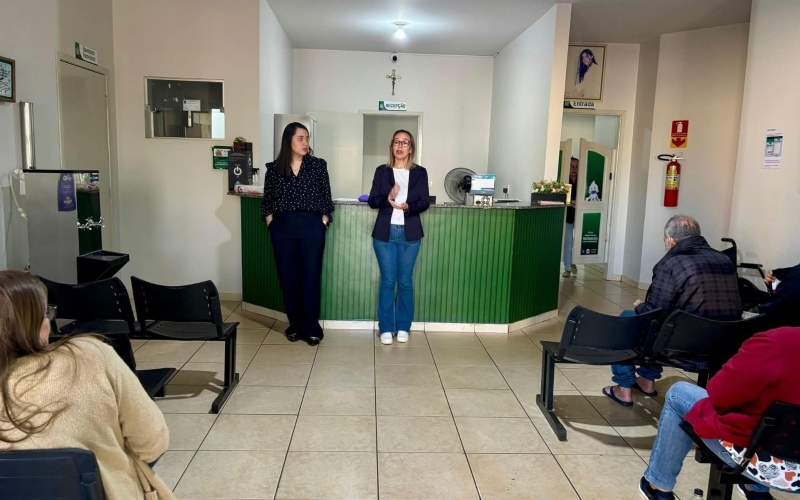 Secretaria Municipal de Saúde realiza ações no Agosto Lilás com palestras e orientação à população