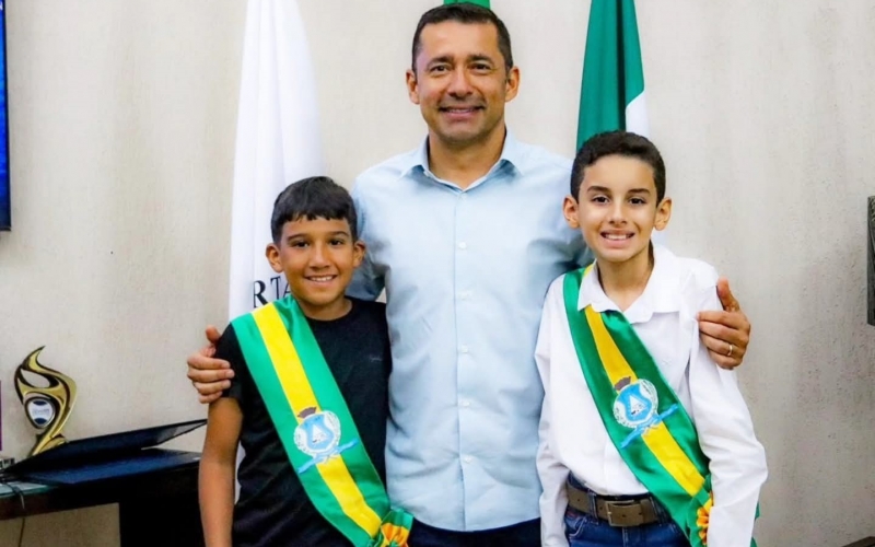 Educação para a Vida: Eleição Escolar Encerra com visita a Prefeitura