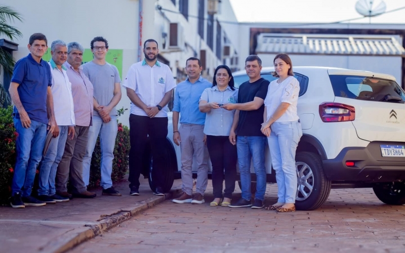 Prefeitura de Itapagipe entrega carro 0 km para a Vigilância Sanitária 