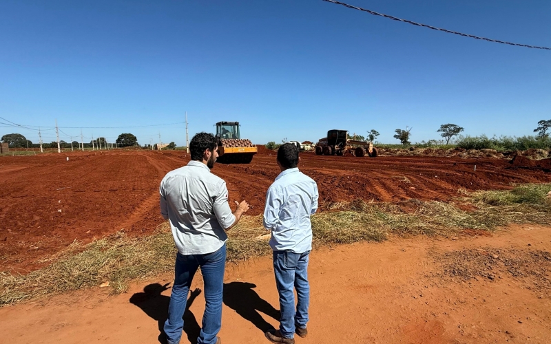 Prefeito Ricardo Garcia realiza visitas a obras em execução no município