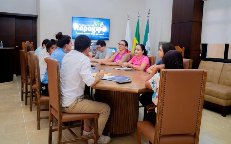 Prefeito recebe ativistas da causa animal e debate ações conjuntas em Itapagipe 