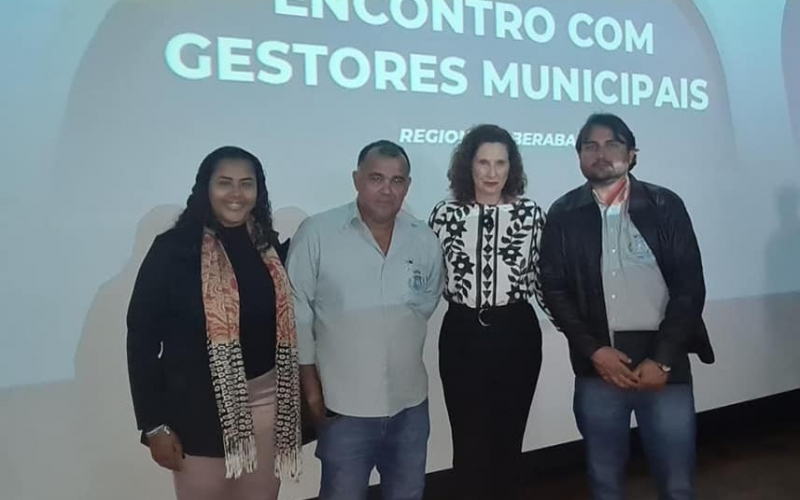 Os secretários de Itapagipe juntamente com assistente social do município participou do encontro técnico pela SEDESE 