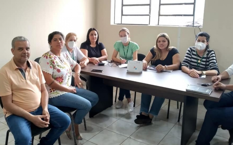 A Secretaria de saúde realizou uma reunião de extrema urgência com as equipes responsáveis pela saúde pública