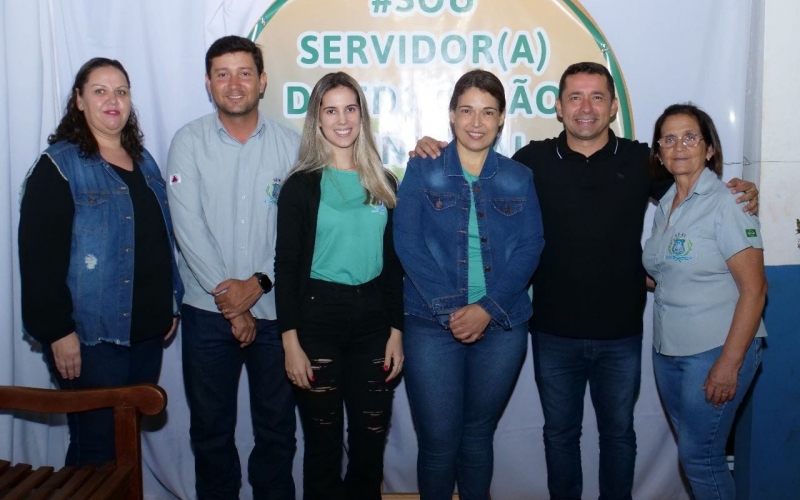 Em comemoração ao dia do servidor público, a Secretaria Municipal de Educação preparou um lanche pedagógico