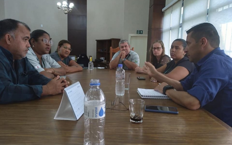 O prefeito Ricardo Garcia recebeu colaboradores da Secretaria do Desenvolvimento Social