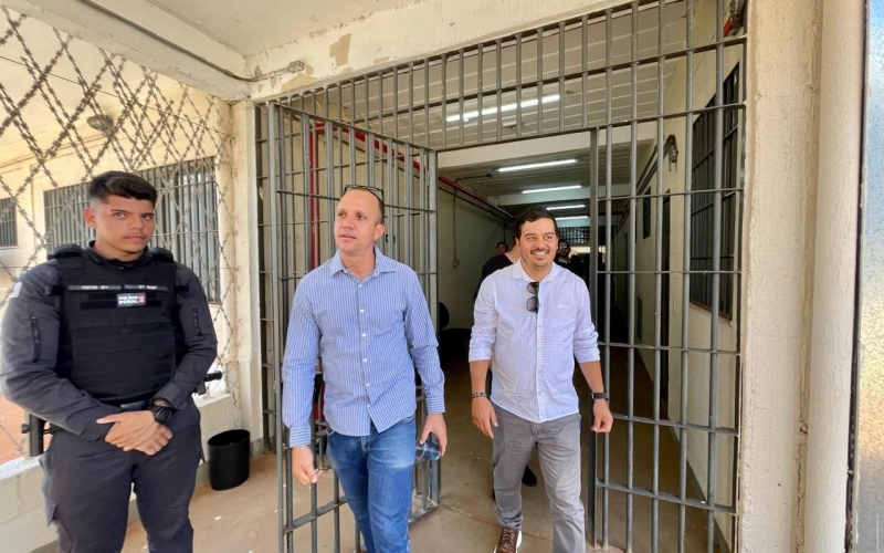 Secretário de Fazenda Vaine Rodrigues, representa Prefeitura na inauguração do novo Presídio de Iturama